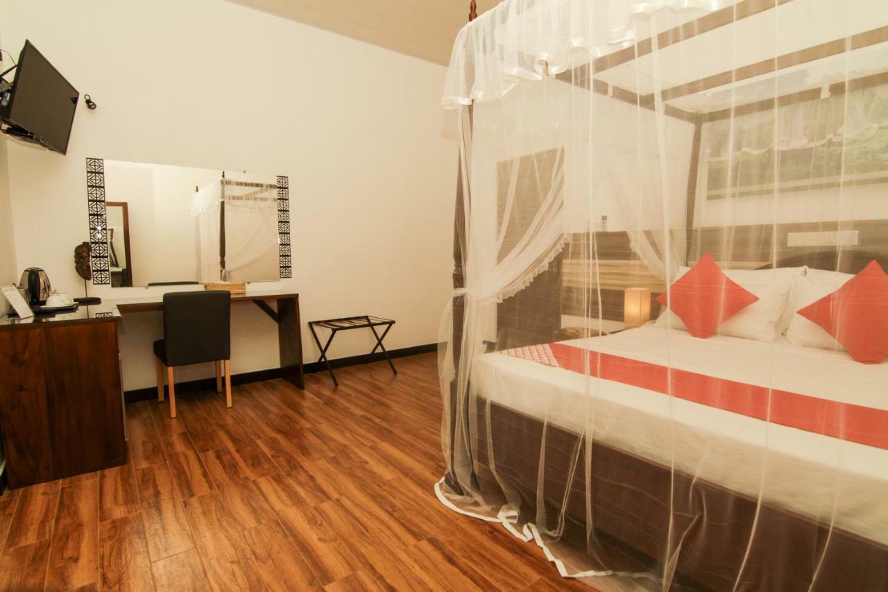 Clove Transit Hotel Kotugoda 외부 사진